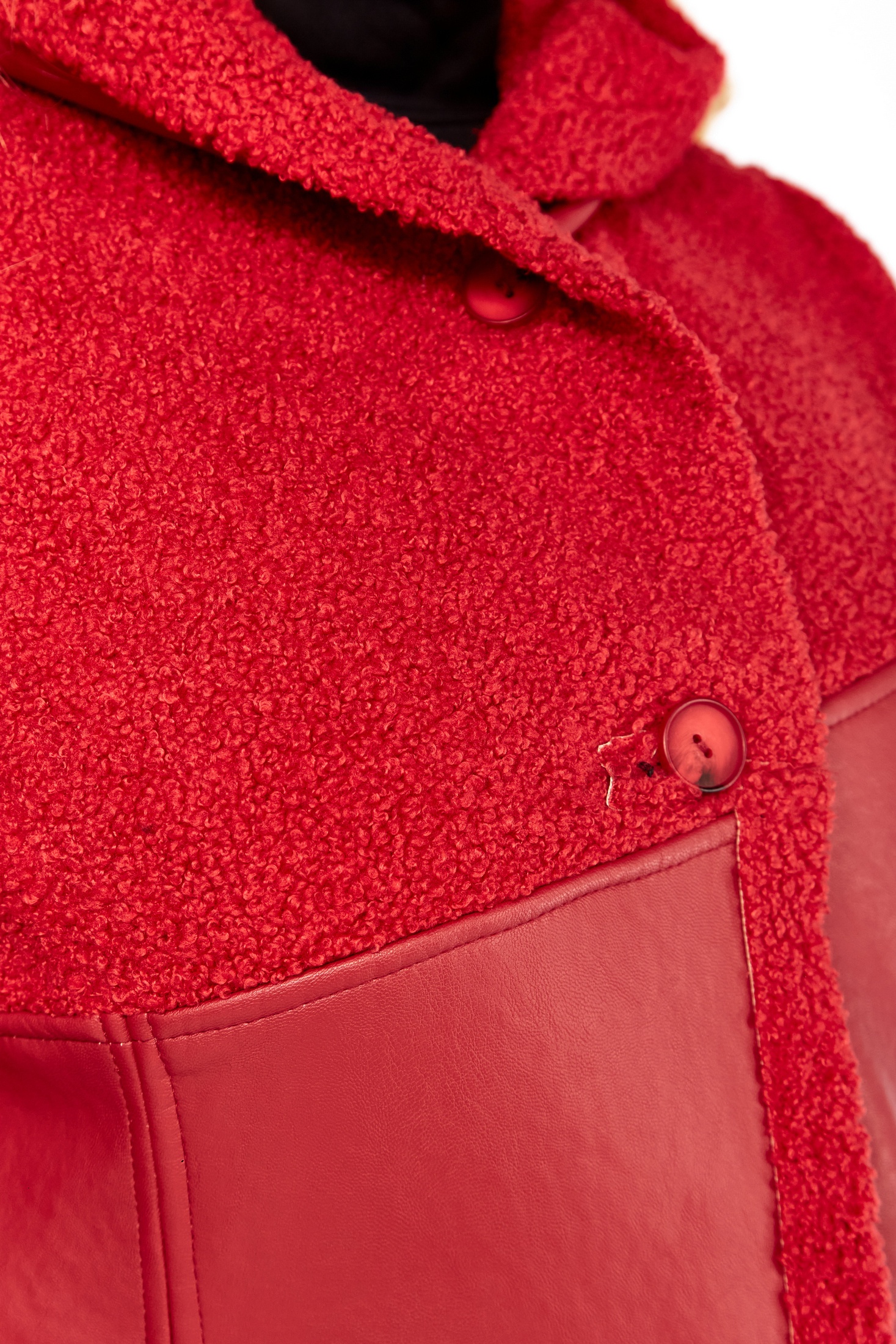 Дубленка 2087 алый Celentano