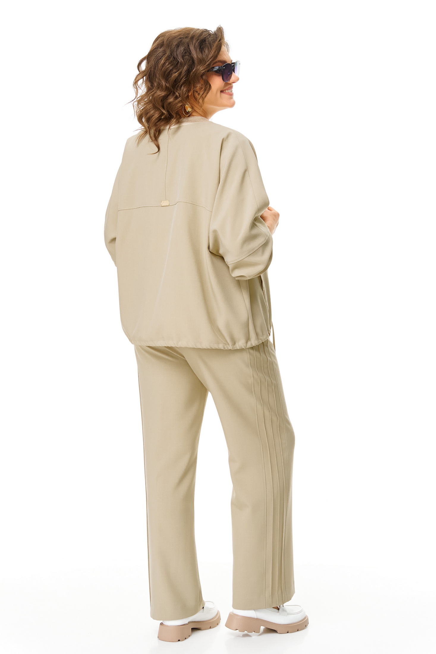 Костюм брючный 1368 бежевый Karina Delux фото 2 Костюм брючный 1368 бежевый Karina Delux фото 2