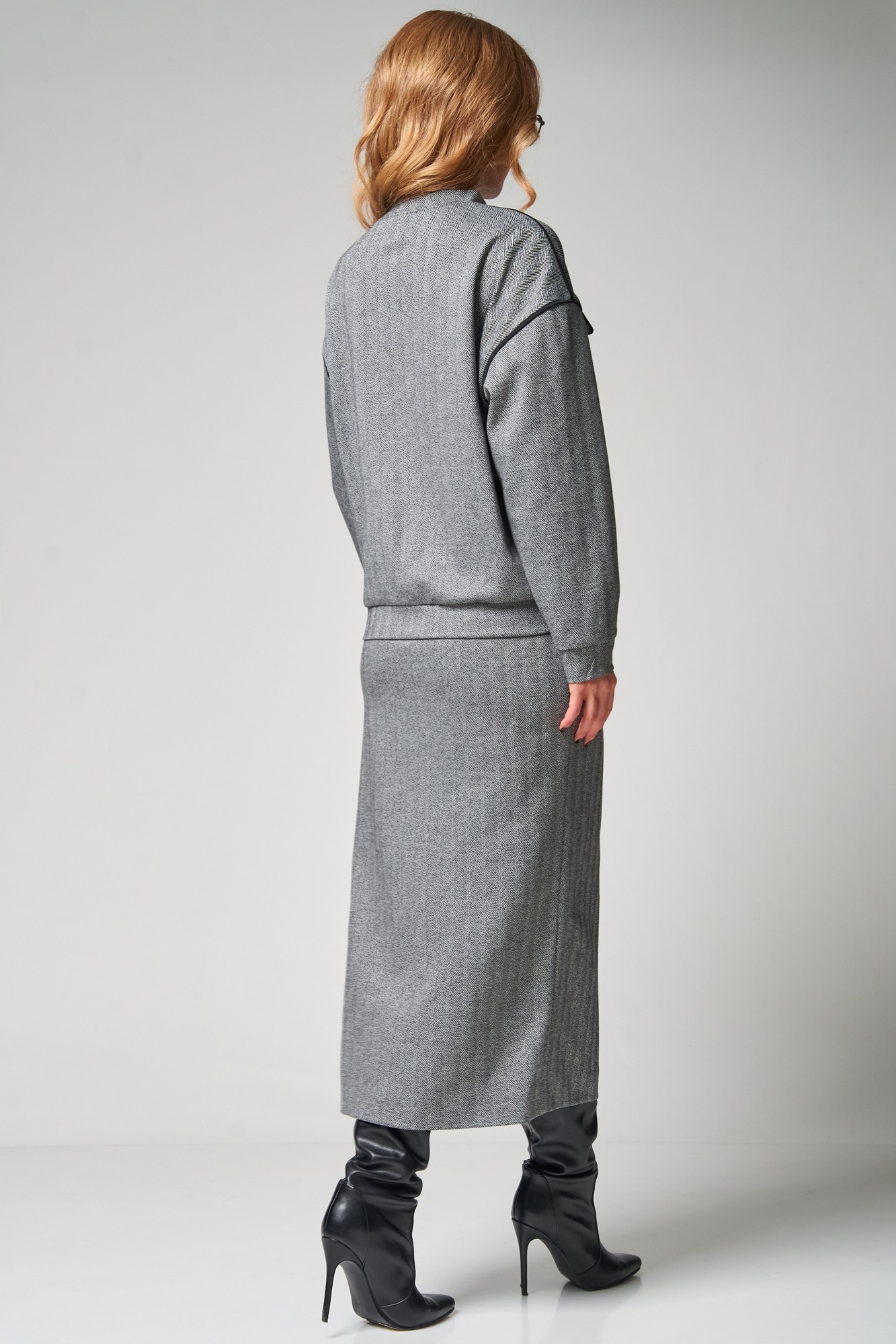 Костюм с юбкой 373 серый LAIKONY