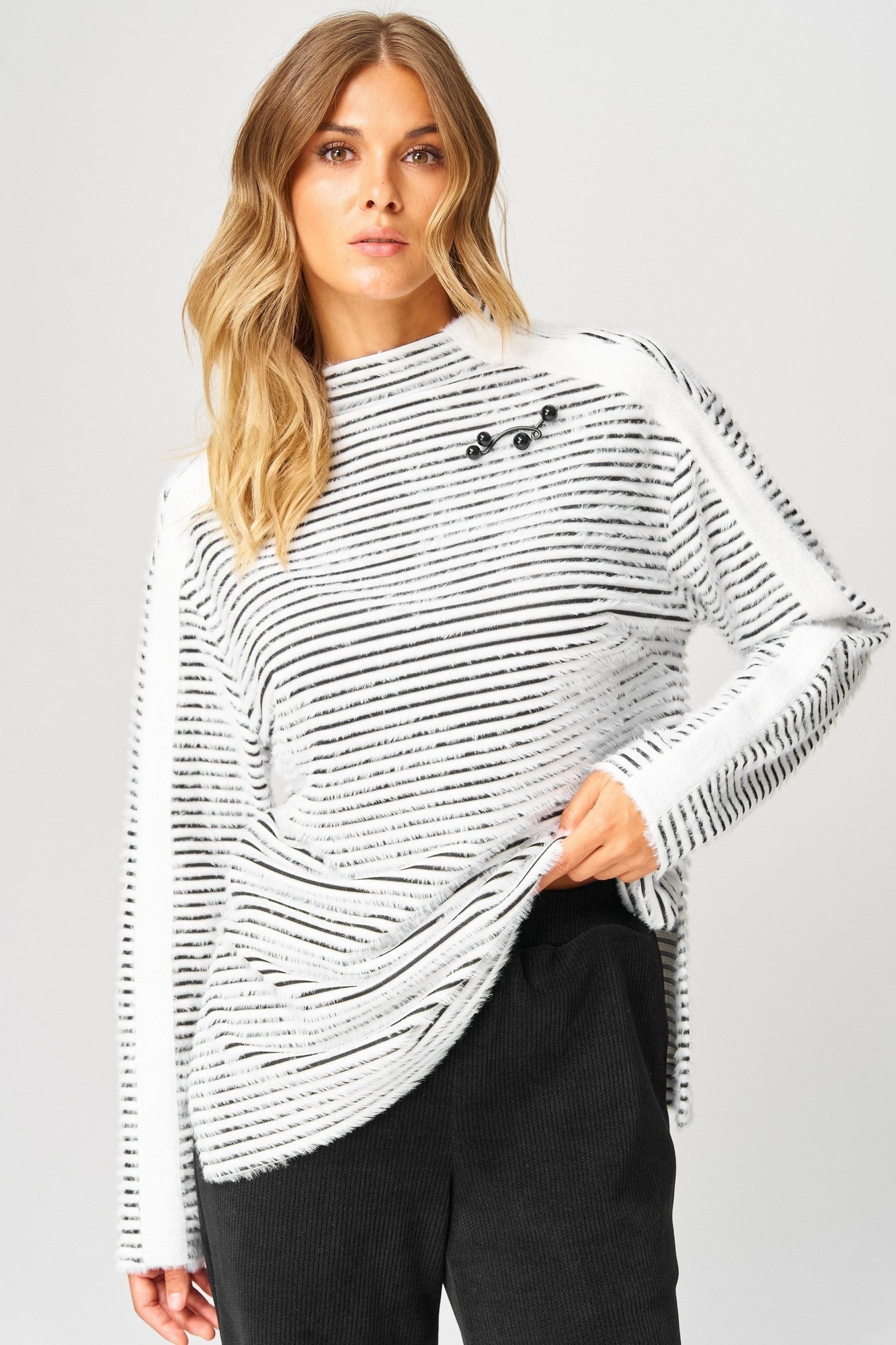 Костюм брючный 693 черно-белый LAIKONY фото 3 Костюм брючный 693 черно-белый LAIKONY фото 3