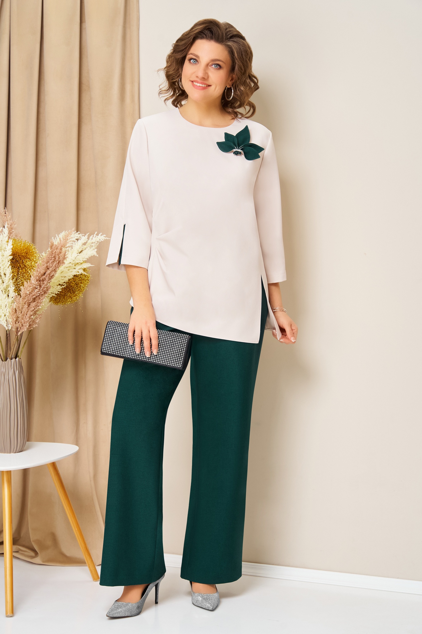 Костюм брючный 1455 бутылочно-зеленый VOLNA фото 4 Костюм брючный 1455 бутылочно-зеленый VOLNA фото 4