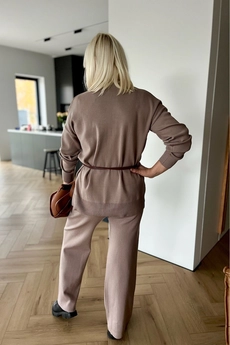 Костюм брючный 009 мокко Lizet collection