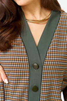 Костюм с юбкой 24131-1 зеленый AIRA style