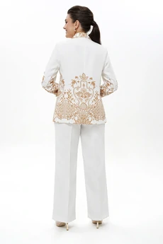 Костюм брючный 2496 молоко + золото ALANI