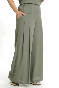 Костюм брючный 2551 олива ALANI