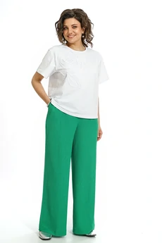 Костюм брючный 2560 молоко + зеленый ALANI