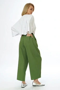 Костюм брючный 2565 молоко + зелень ALANI