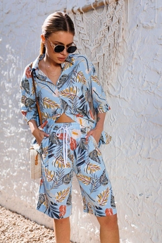Костюм с шортами 2022 листья Ambera style