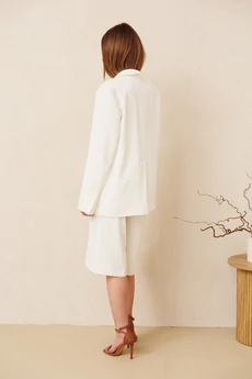 Костюм с шортами 2163 молоко Ambera style