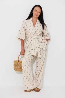 Костюм брючный 2167 бежевый + напыление листья Ambera style