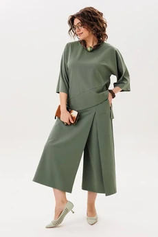 Костюм брючный 1793-2 зеленый холм Anelli