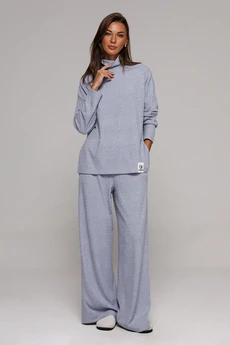 Костюм брючный 3202 голубой BUTER