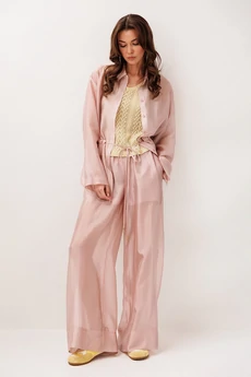 Костюм брючный 3284 розовый BUTER