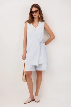 Жилет 3327 голубой BUTER