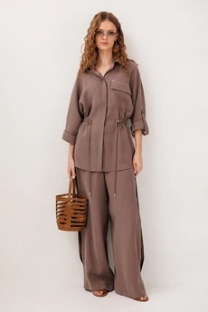 Костюм брючный 3336 коричневый BUTER