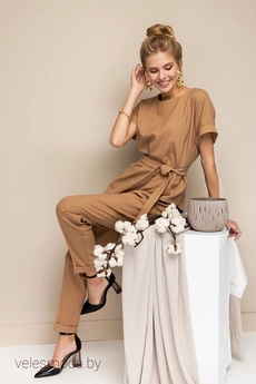 Костюм брючный 9095 песочный Daloria
