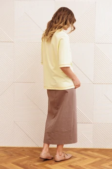 Костюм с юбкой 5425 сливочное масло + капучино GIZART