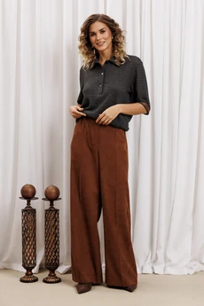 Костюм брючный 5441 серый + коричневый GIZART