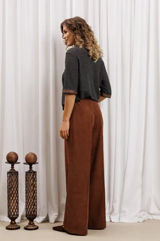 Костюм брючный 5441 серый + коричневый GIZART