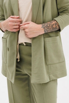 Костюм брючный f3078-26-02 фисташка GO wear