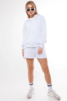 Костюм с шортами f8031z-01-01 белый GO wear