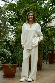 Костюм брючный 26ICY118 молочный ICY Street