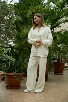 Костюм брючный 26ICY118 молочный ICY Street