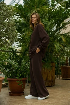 Костюм брючный 26ICY118Ш шоколад ICY Street