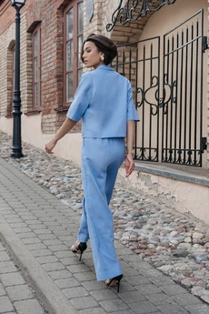 Костюм брючный 25ILor3 голубой ILOKA