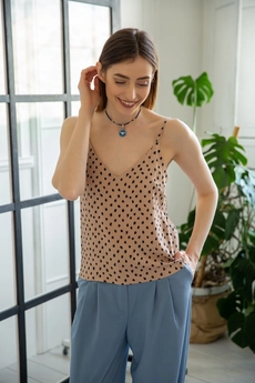 Топ 441 бежевый + черный Ivera collection