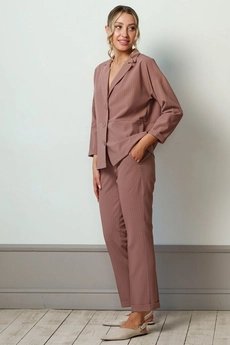 Костюм брючный 6004Н коричневый + белый Ivera collection