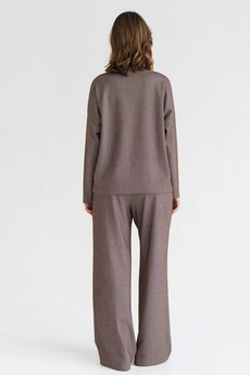 Костюм брючный 6038W коричневый + белый Ivera collection