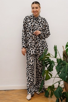 Костюм брючный 6060П черный + молочный Ivera collection