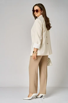 Костюм брючный 1365 молочно-бежевый Karina Delux