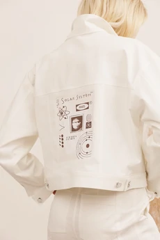 Костюм брючный 30011 молочный KOKOdea