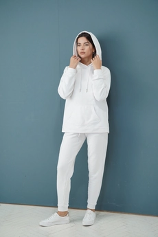 Спортивный костюм 1341 белый LADIS LINE
