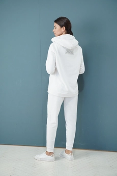 Спортивный костюм 1341 белый LADIS LINE