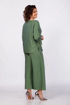 Костюм брючный 1561 хаки LADIS LINE