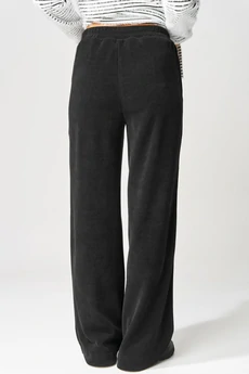 Костюм брючный 693 черно-белый LAIKONY