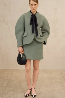 Костюм с юбкой 1718 хаки Lokka