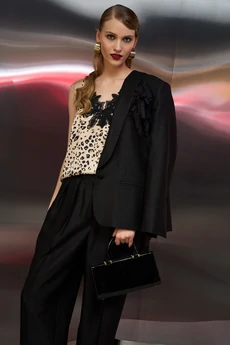 Костюм брючный 1744В Lokka