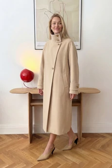 Пальто 1833 бежевый Lokka