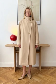 Пальто 1833 бежевый Lokka