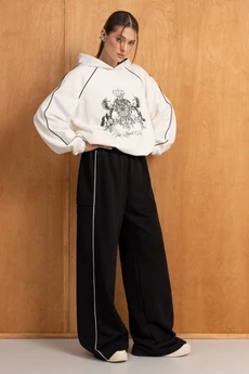 Костюм брючный 294 молоко + черный LUNA