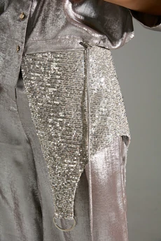 Костюм брючный 098 бежевый шиммер LM (Лаборатория моды)
