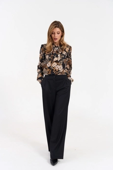 Блузка 10589 рисунок на черном LeNata