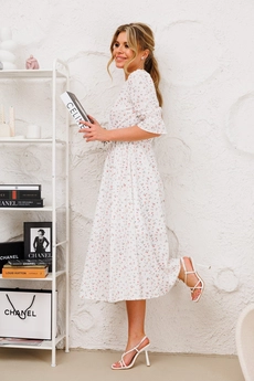 Платье 105 белый + цветок MARSHOP