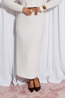 Костюм с юбкой 216 молочный MARSHOP