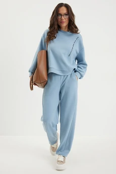Костюм брючный 2684 голубой Магия Моды