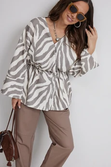 Костюм брючный 2698 коричневый + молочный Магия Моды